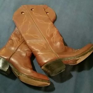 The pair of Double H women's cowboy boots